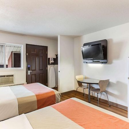 Motel 6-Lethbridge, Ab Exteriör bild