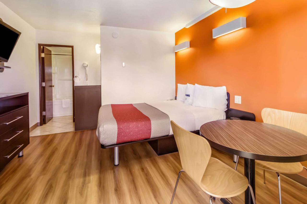 Motel 6-Lethbridge, Ab Exteriör bild