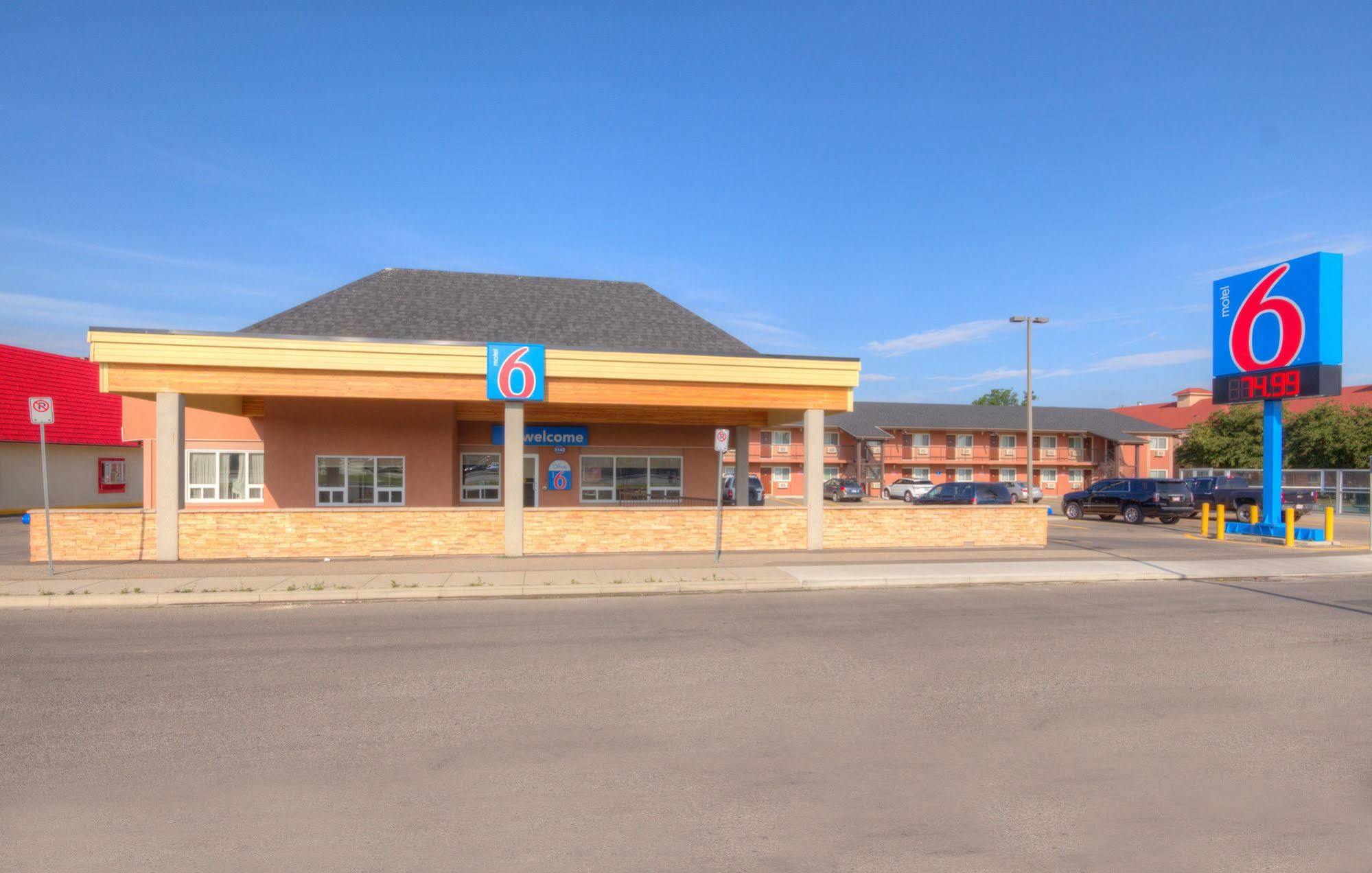 Motel 6-Lethbridge, Ab Exteriör bild